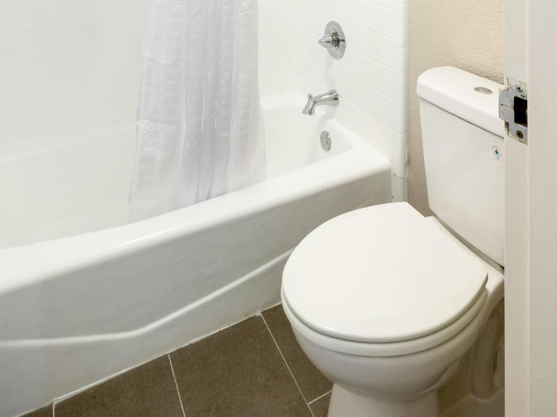 Days Inn & Suites By Wyndham Bossier City image