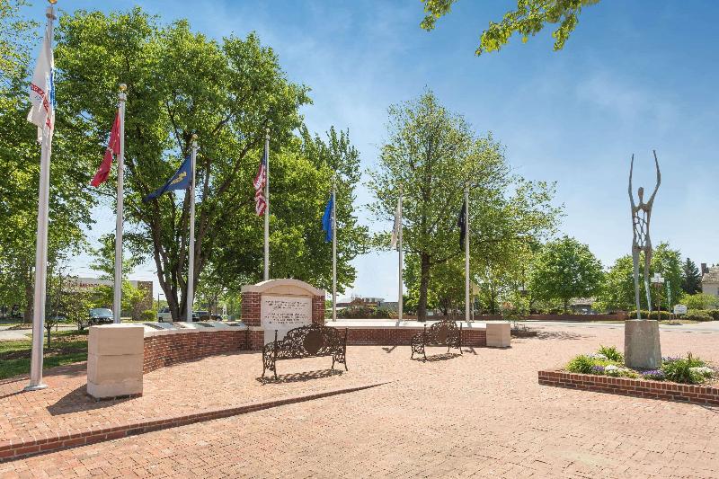 Clarion Pointe Greensboro Coliseum Area image