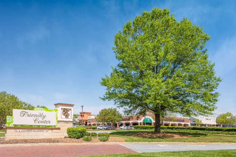 Clarion Pointe Greensboro Coliseum Area image