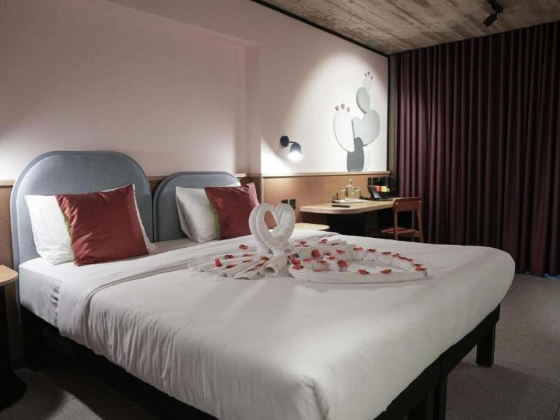 ibis Styles ST Pauls Bay Malta image