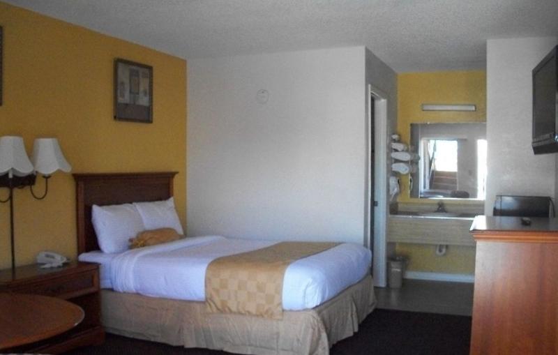Rodeway Inn Maingate Central Kissimmee 5