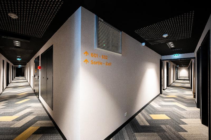 Staycity Aparthotels Paris La Defense image