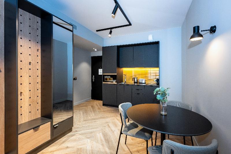 Staycity Aparthotels Paris La Defense image