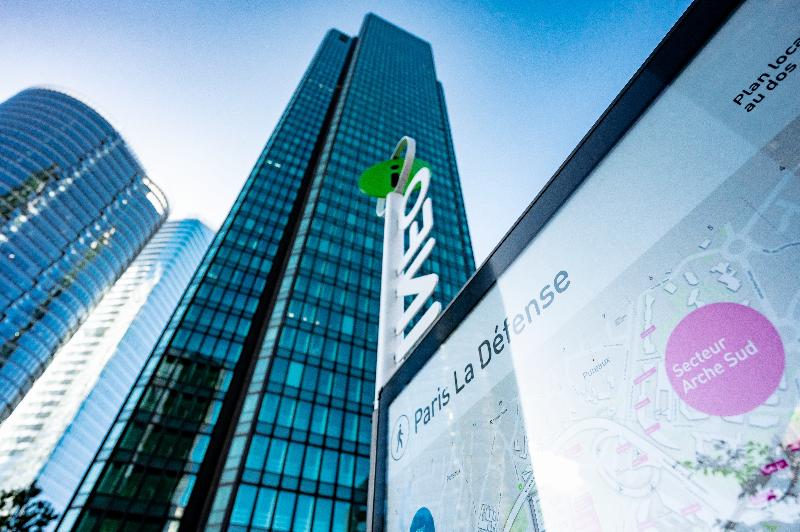 Staycity Aparthotels Paris La Defense image