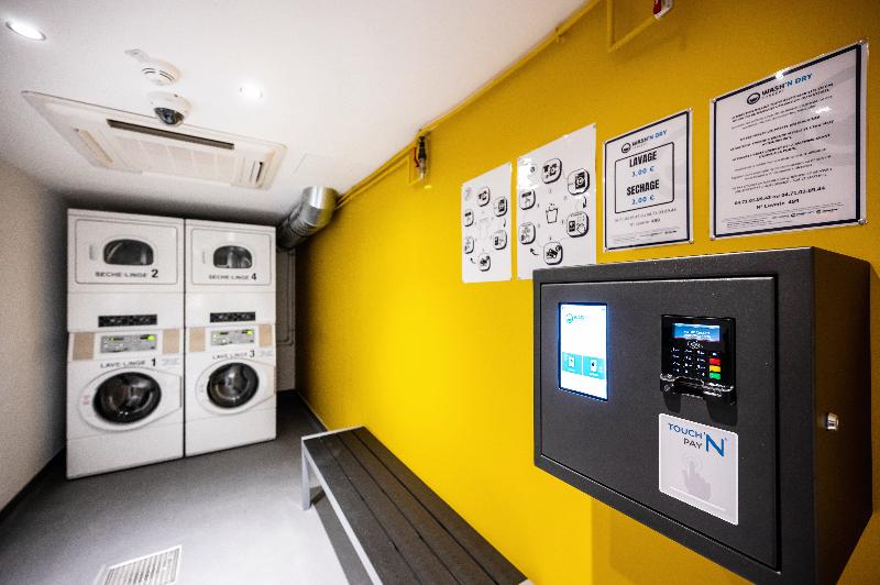 Staycity Aparthotels Paris La Defense image