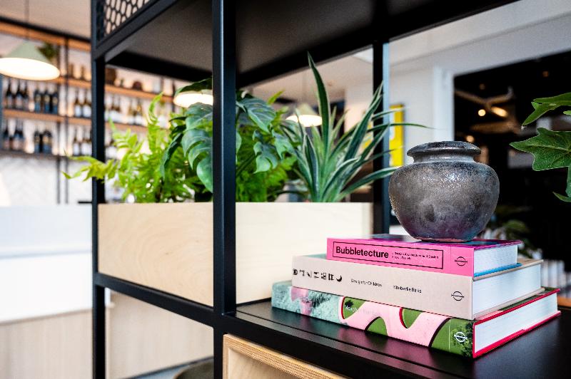 Staycity Aparthotels Paris La Defense image