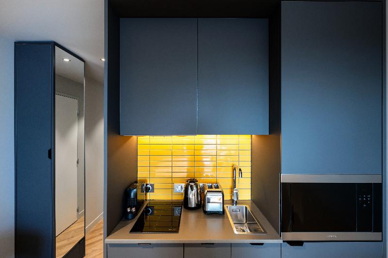 Staycity Aparthotels Paris La Defense image