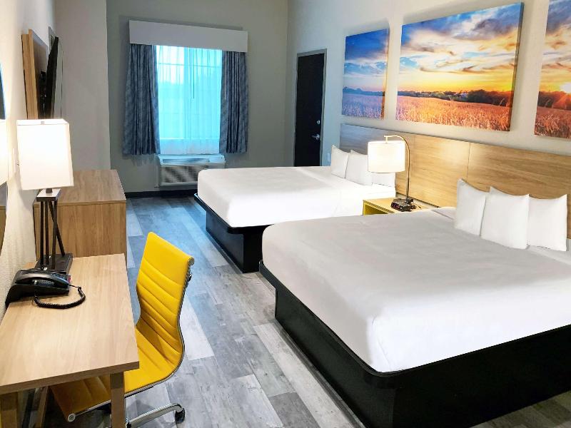 Days Inn & Suites By Wyndham Greater Tomball image