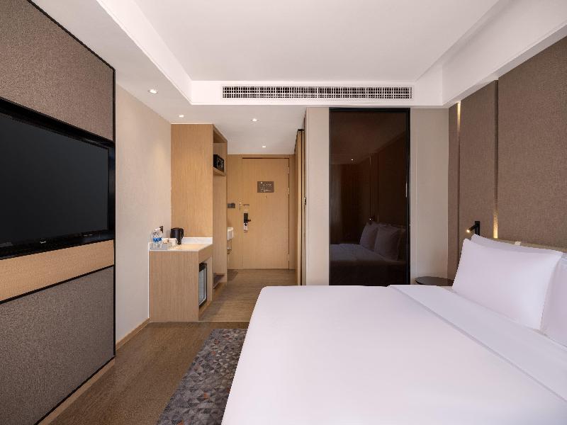 Holiday Inn Express Zhuhai Grand Theater image