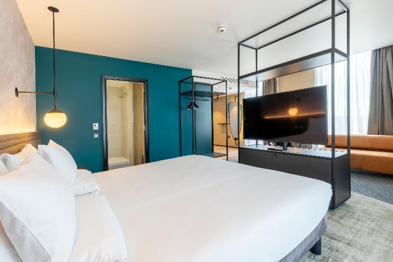 Novotel Liverpool Paddington Village image