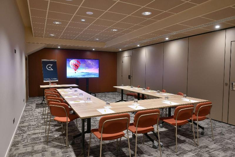 Golden Tulip Reims image