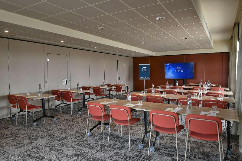 Golden Tulip Reims image