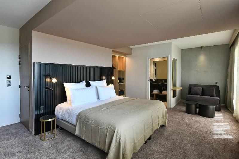 Golden Tulip Reims image
