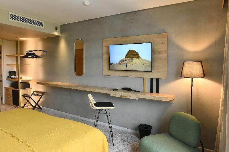 Golden Tulip Reims image
