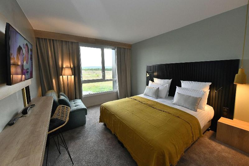 Golden Tulip Reims image