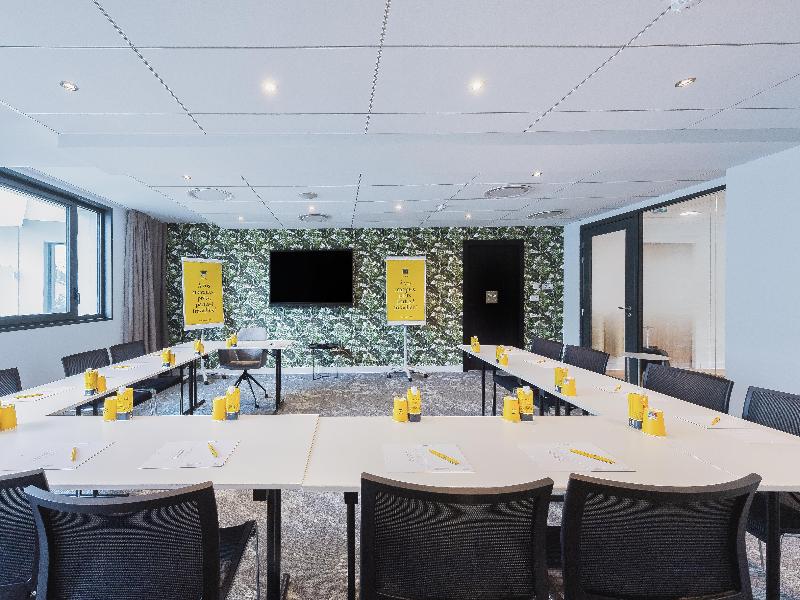 Golden Tulip Lyon Ouest Techlid - Hotel & Spa image