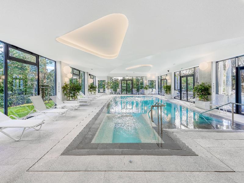 Golden Tulip Lyon Ouest Techlid - Hotel & Spa image