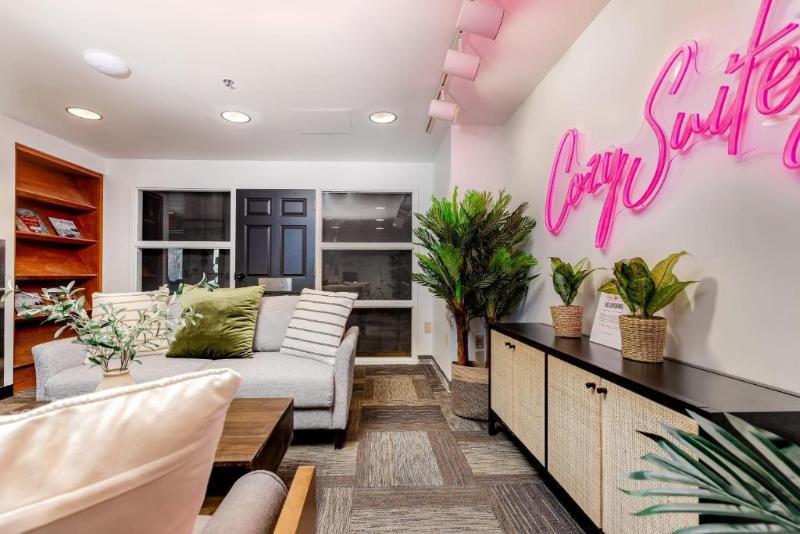 CozySuites Central West End image