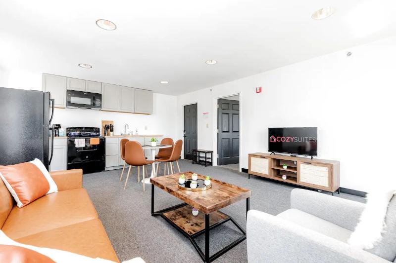 CozySuites Central West End image