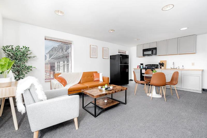 CozySuites Central West End image