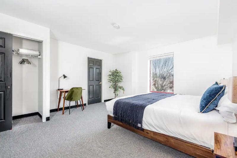 CozySuites Central West End image