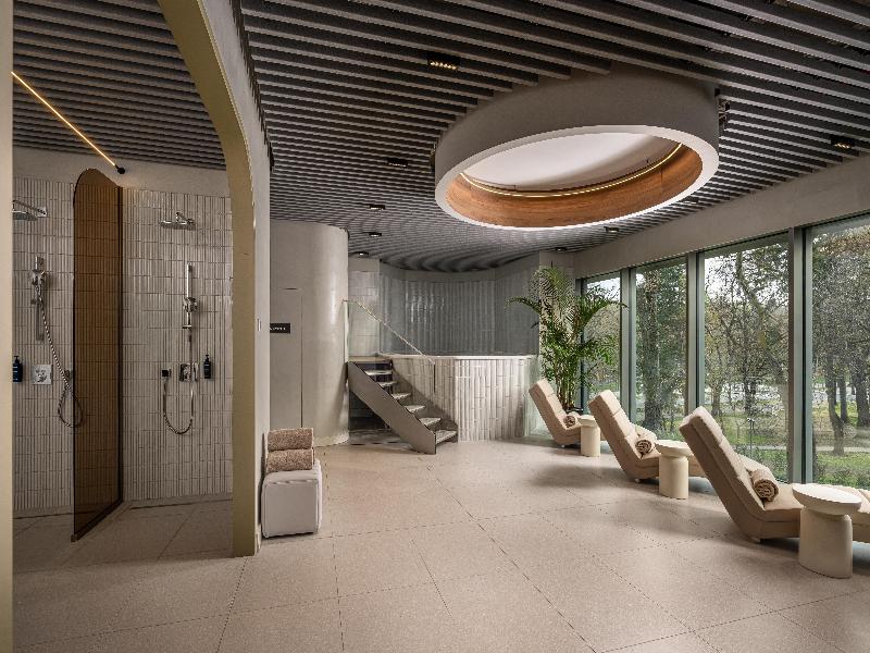 Radisson Blu Hotel Cluj image