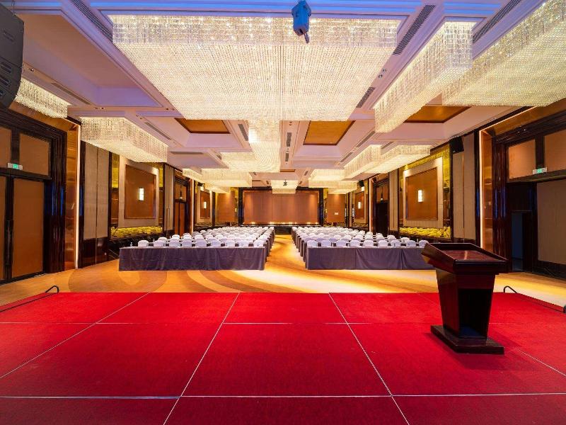 Wyndham Grand Tongren Downtown Hotel image