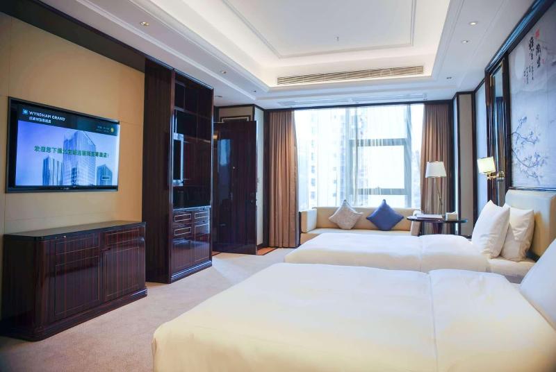 Wyndham Grand Tongren Downtown Hotel image