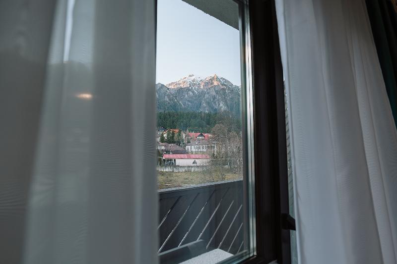 Suru Hotel image