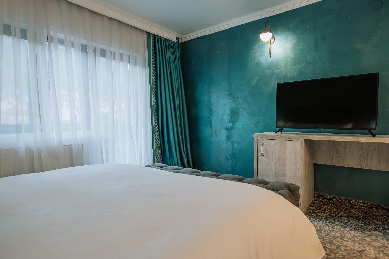 Suru Hotel image