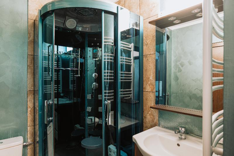 Suru Hotel image
