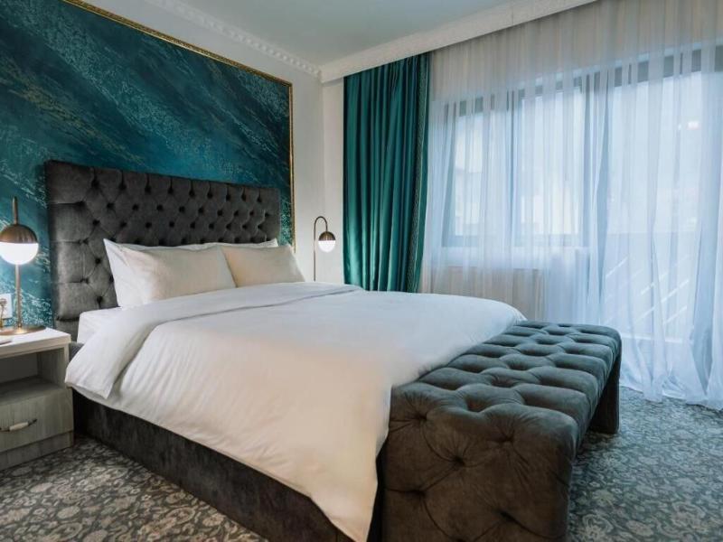 Suru Hotel image
