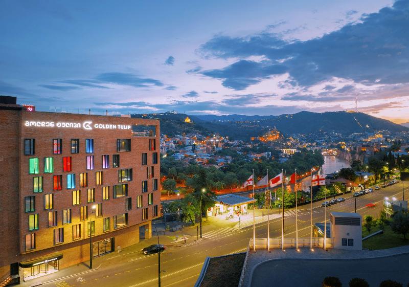 Golden Tulip Design Tbilisi image