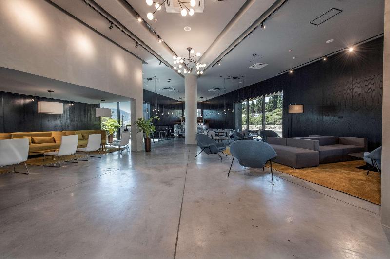 Golden Tulip Design Tbilisi image