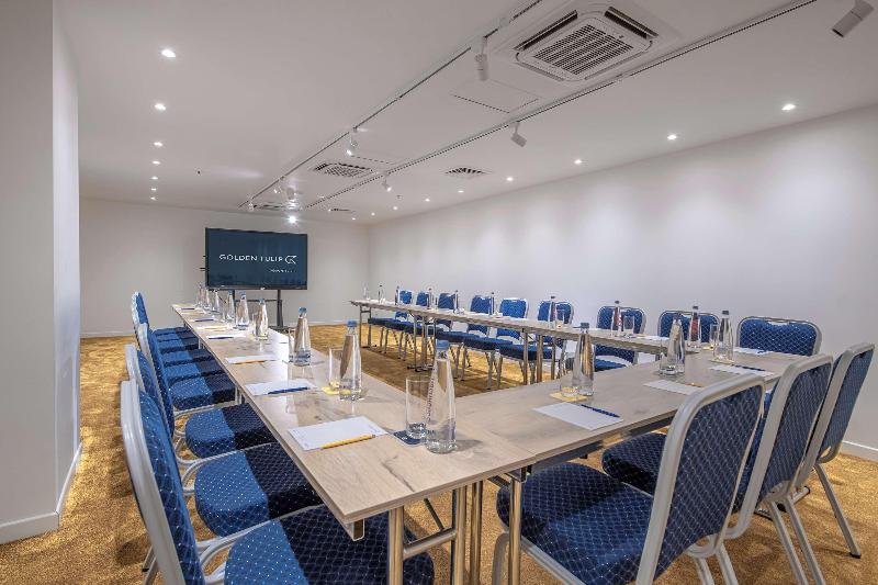 Golden Tulip Design Tbilisi image