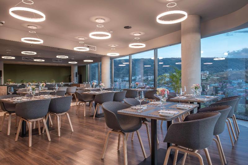 Golden Tulip Design Tbilisi image