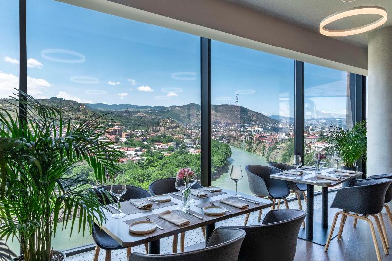 Golden Tulip Design Tbilisi image