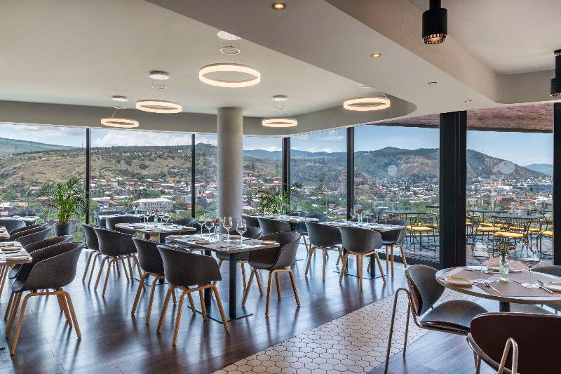 Golden Tulip Design Tbilisi image