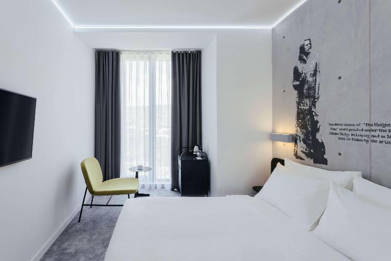 Golden Tulip Design Tbilisi image