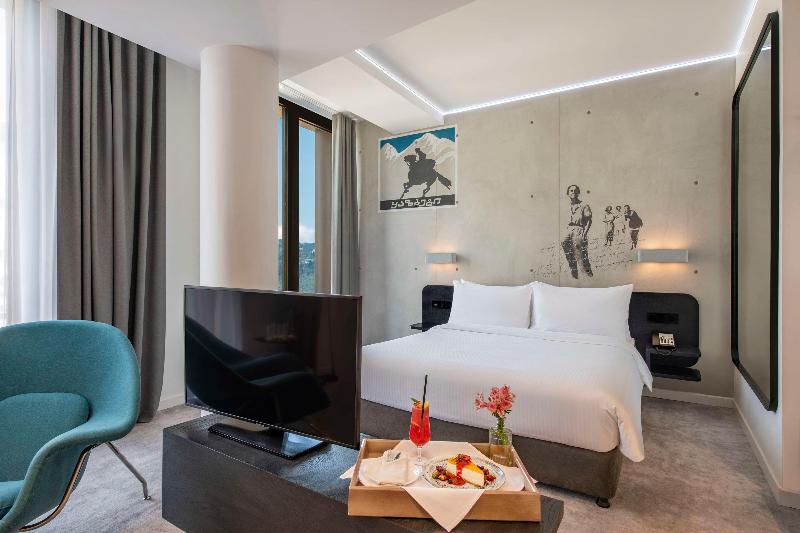 Golden Tulip Design Tbilisi image