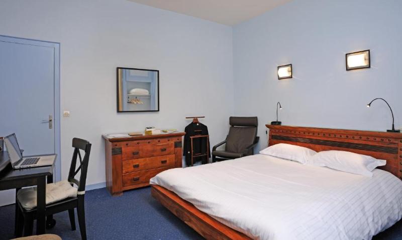 Logis Hostellerie du Forez image