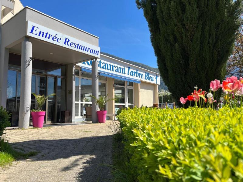 Logis Hotel le Neron image