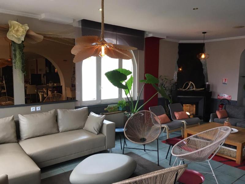 Logis Hotel le Castel Fleuri image