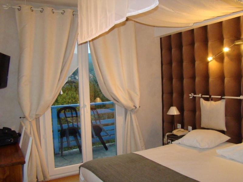 Logis Hotel le Castel Fleuri image