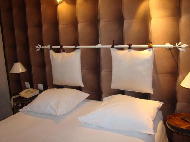 Logis Hotel le Castel Fleuri image