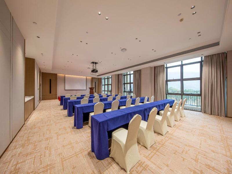 Vlamhoo Hotel image