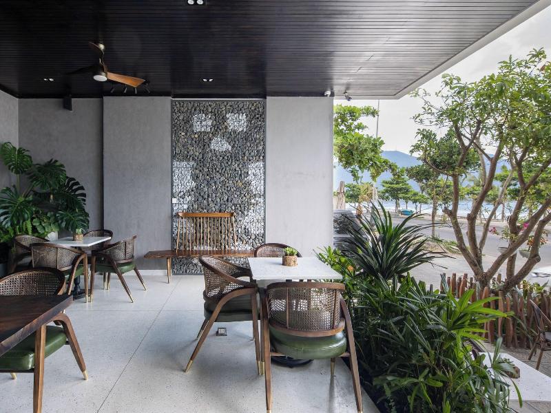 The Leaf Boutique Hotel image