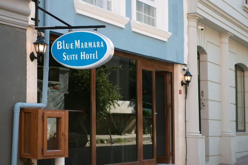 Blue Marmara Suites image