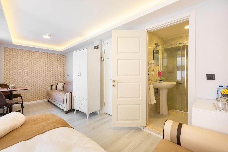 Blue Marmara Suites image