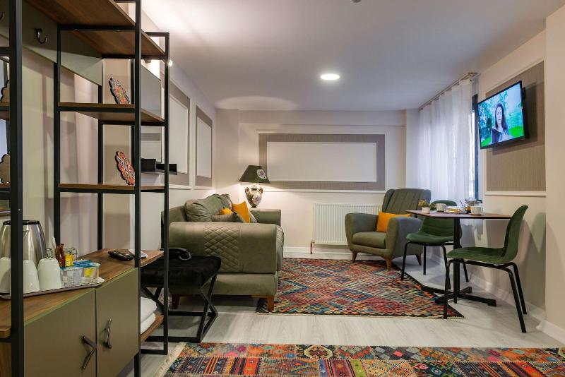 Blue Marmara Suites image